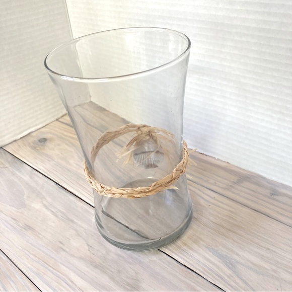 Hurricane Candle Holder Glass Nautical Beach Coastal Rafia Seashell Design - Picture 7 of 9